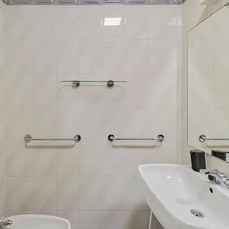 Regina House - By Y Concept 아파트 코스타 다 카파리카