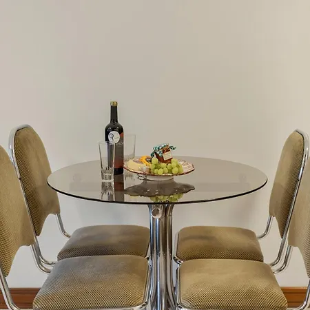 Regina House - By Y Concept * 코스타 다 카파리카